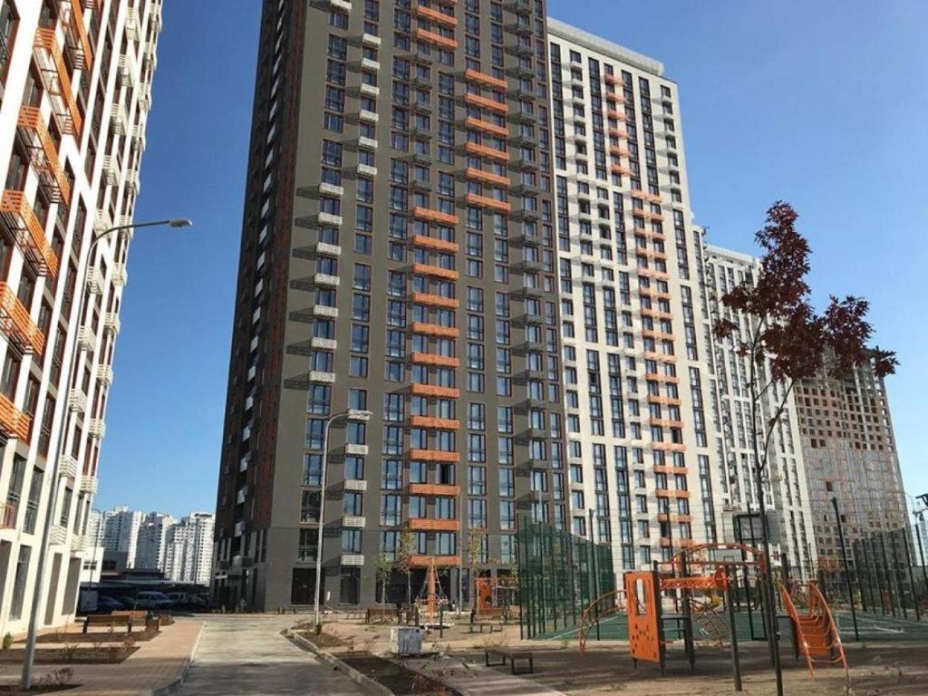 Luxury Apartment Near Metro Station Osokorky 基輔 外观 照片