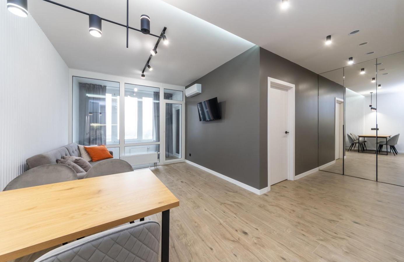 Luxury Apartment Near Metro Station Osokorky 基輔 外观 照片
