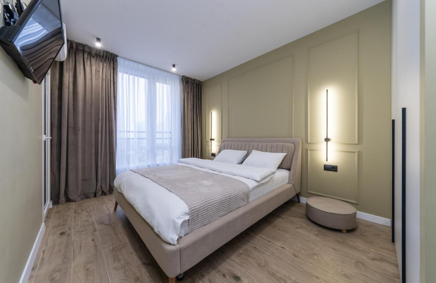 Luxury Apartment Near Metro Station Osokorky 基輔 外观 照片